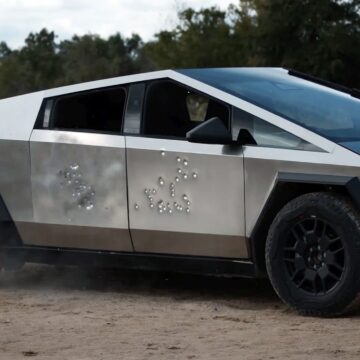 Structura Mașinii Tesla Cybertruck şi Designul Ascuţit Pot Răni Oamenii, Spun Specialiștii