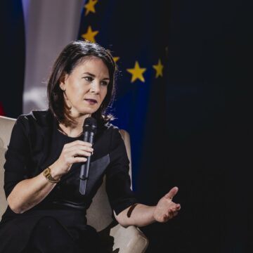 profimedia-0826956803-scaled.jpg „Nu Avem Timp De Jocuri”. Șefa Diplomației Germane îl Critică Dur Pe Viktor Orban, După Ce A Amenințat Că Va Bloca Negocierile De Aderare La UE Cu Ucraina