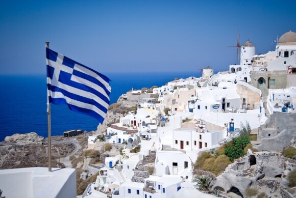 Grecia introduce o nouă taxă turistică