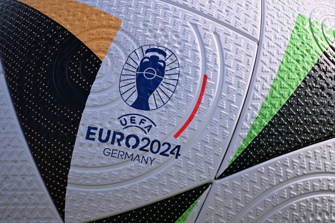 Cinci-jucatori-de-top-care-vor-rata-Campionatul-European-din-Germania-Doua-vedete-sunt-super-staruri-in-cel-mai-important-campionat-al-Europei.jpg Cinci jucători de top care vor rata Campionatul European din Germania. Două vedete sunt super staruri în cel mai important campionat al Europei