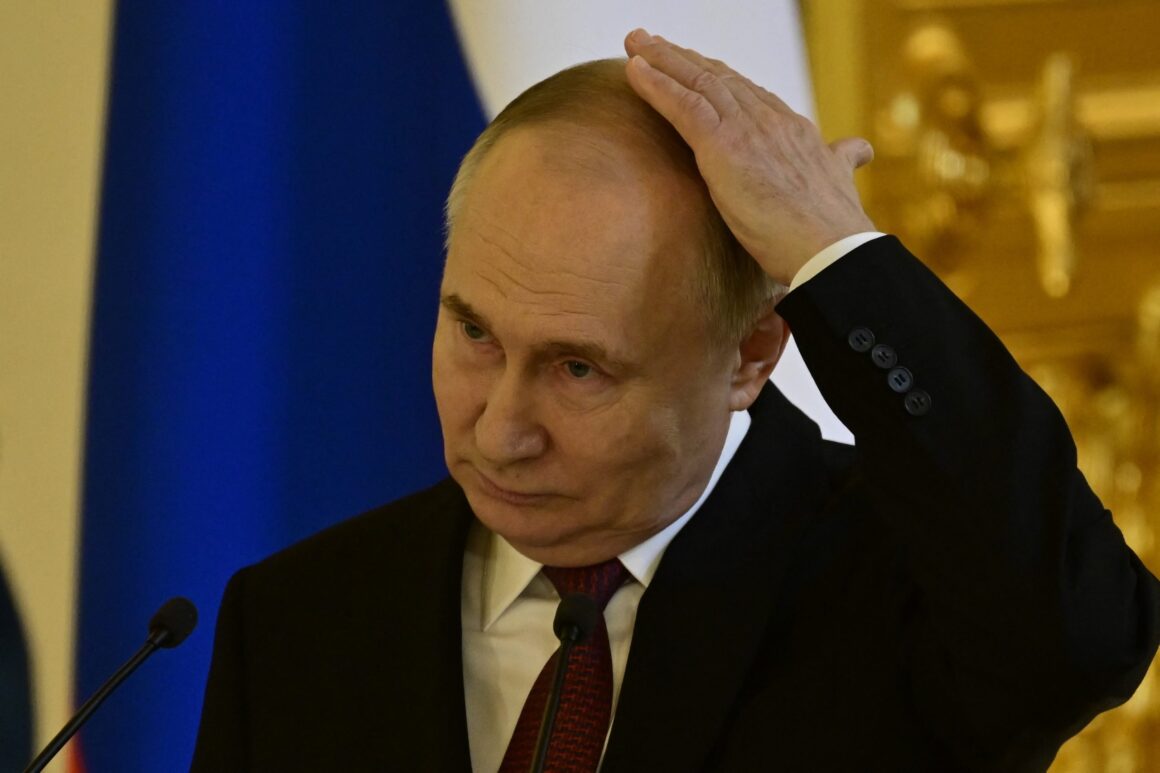 În Ciuda Acuzațiilor De Fraudare, Kremlinul Afirmă Că Alegerile Din Rusia „au Fost Absolut Corecte”, Fapt „imposibil De Contestat”
