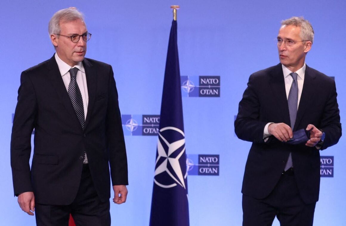 Relaţiile Dintre Rusia şi NATO Se înrăutăţesc. Toate Canalele De Dialog Au Ajuns La Un Nivel „critic Zero”