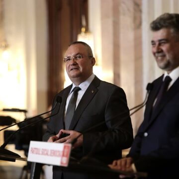 comasare-alegeri-nicolae-ciuca-marcel-ciolacu-foto-dumitru-angelescu-24.jpg Sediul Alianței PSD-PNL, în Clădirea De Lângă Arcul De Triumf, Folosit De USL. Lista Pentru Europarlamentare, Depusă La BEC