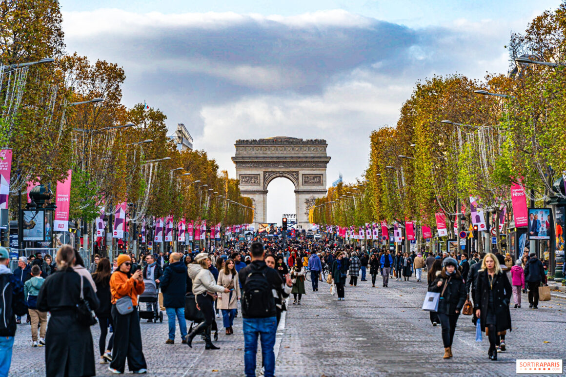 Bulevardul Champs-Elysees nu mai este printre preferatul turiștilor