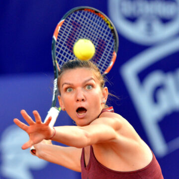 Cine transmite la TV meciul Simona Halep