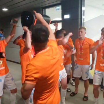 Corvinul a declanșat fiesta la Hunedoara după câștigarea Cupei României