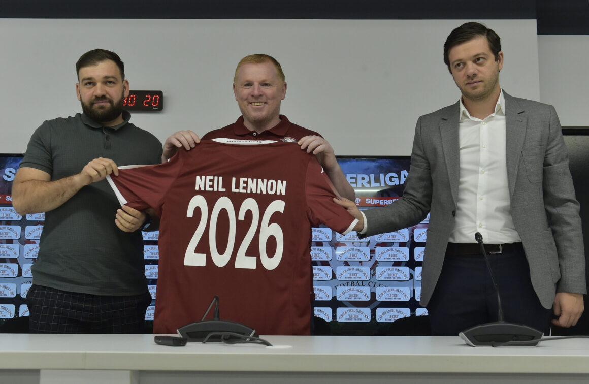 Rivalul-Rapidulul-anunta-ca-Dan-Sucu-a-dat-lovitura-cu-antrenorul-Neil-Lennon-„Am-avut-norocul-sa-fiu-acolo-este-ceva-WOW-VIDEO-scaled.jpg „Am avut norocul să fiu acolo, este ceva WOW!”