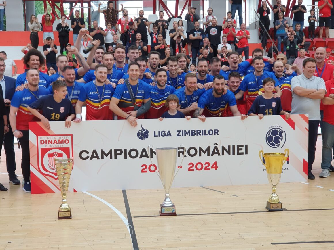 Sarbatoare-mare-in-„Stefan-cel-Mare-Dinamo-show-total-dupa-titlul-20.-Cum-s-a-incheiat-ultimul-meci.-FOTOVIDEO-scaled.jpg Sărbătoare mare în Ștefan cel Mare. Dinamo, show total după titlul 20. Cum s-a încheiat ultimul meci
