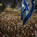 Zeci De Mii De Israelieni Au Protestat Din Nou, Cerând Un Acord Cu Hamas Pentru Ostatici: „Nu îi Vom Abandona”