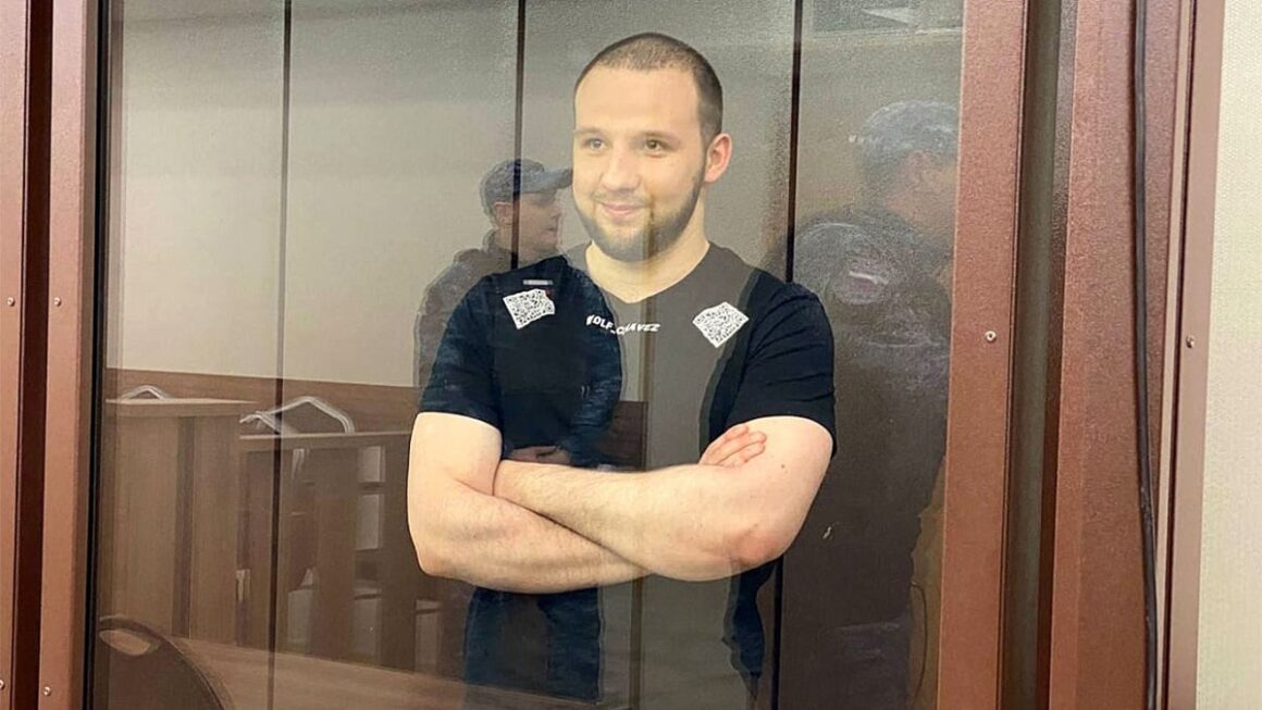 Un Tânăr Rus A Primit O Pedeapsă Record De 25 De Ani De închisoare Pentru Că Ar Fi Vrut Să Dea Foc Unui Centru Militar De Recrutare