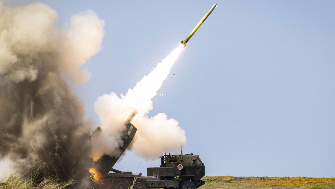 hepta7100450-scaled-e1717171534412.jpg Wall Street Journal: SUA Au Permis Ucrainei Să Folosească Rachetele HIMARS, Muniția Ghidată și Sistemele De Artilerie Pentru A Lovi Rusia. Ce Nu Poate Utiliza Kievul