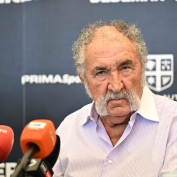 Cine-a-fost-si-ce-s-a-ales-de-handbalista-Erika-Braedt-singura-sotie-pe-care-a-avut-o-magnatul-Ion-Tiriac-scaled.jpg Cine a fost și ce s-a ales de handbalista Erika Braedt, singura soție pe care a avut-o magnatul Ion Țiriac