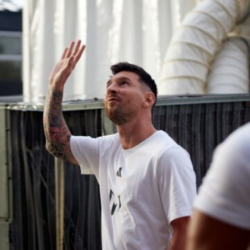 Leo-Messi-si-a-anuntat-retragerea-din-fotbal-de-la-Inter-Miami.jpg Leo Messi și-a anunțat retragerea din fotbal de la Inter Miami