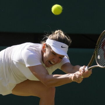 Presa-straina-a-reactionat-imediat-dupa-ce-a-aflat-la-mana-cui-sta-decizia-acordarii-unui-wildcard-pentru-Simona-Halep.jpg Presa străină a reacționat imediat după ce a aflat la mâna cui stă decizia acordării unui wildcard pentru Simona Halep!