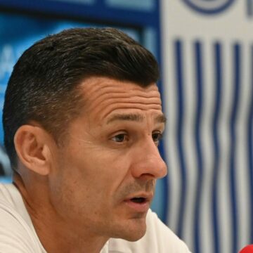 Costel-Galca-nu-crede-in-revenirea-lui-Alex-Cicaldau-la-Universitatea-Craiova-si-ii-cere-alte-achizitii-lui-Mihai-Rotaru-Ce-spune-si-despre-conflictul-cu-Mitrita.jpg Costel Gâlcă nu crede în revenirea lui Alex Cicâldău la Universitatea Craiova şi îi cere alte achiziţii lui Mihai Rotaru! Ce spune și despre conflictul cu Mitriță! „Nu există şef, trebuie să avem o ordine în toate”