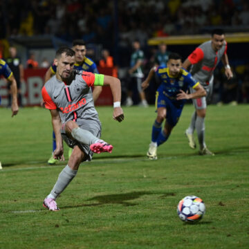 Ionel-Ganea-l-a-gasit-la-FCSB-cel-mai-scump-transfer-care-se-va-face-in-perioada-urmatoare-din-Superliga-e-in-echipa-lui-Gigi-Becali-„E-un-fotbalist-complet-scaled.jpg Ionel Ganea l-a găsit la FCSB cel mai scump transfer care se va face în perioada următoare din Superliga e în echipa lui Gigi Becali!