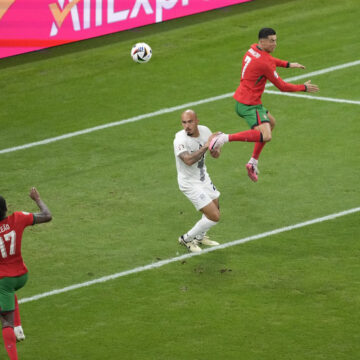 Portugalia-–-Slovenia-0-0-Live-Video-Online-in-optimile-de-finala-de-la-EURO-Nicio-ocazie-clara-de-gol-in-primul-sfert-de-ora.jpg 🚨 Portugalia – Slovenia 0-0, Live Video Online, în optimile de finală de la EURO. S-au încheiat prelungirile! Echipa calificată se decide la loviturile de departajare