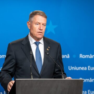 Elena Lasconi, Despre Klaus Iohannis: S-a îndepărtat De Români. Concediile, Lipsa De Comunicare Nu I-au Făcut Bine