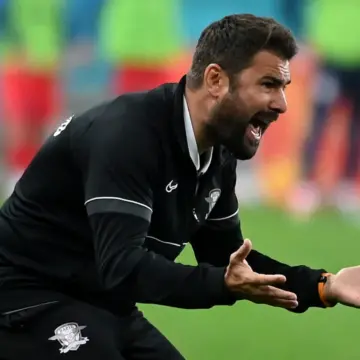 Adrian Mutu a propus legea cu care s-ar transforma total fotbalul din România. A cerut eliminarea obligativității folosirii unui jucător U21, dar vrea introducerea „regulii 40 la sută”
