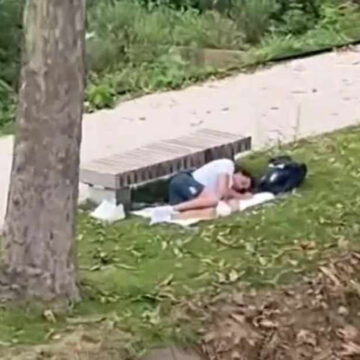 Campionul olimpic la înot a ajuns să doarmă prin parcuri la Paris! Imaginile sunt de necrezut