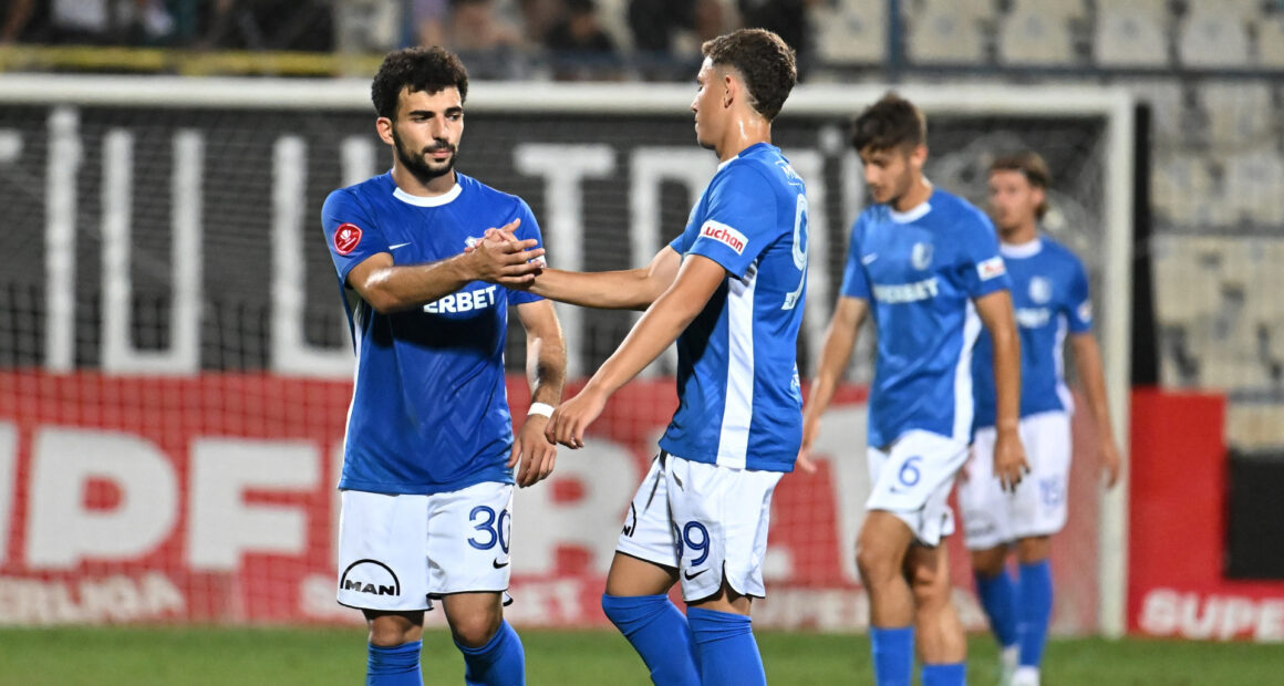 Farul-Constanta-Poli-Iasi-Live-Video-Online-de-la-ora.jpg Farul Constanța – Poli Iași, Live Video Online de la ora 21:00, în a 4-a etapă din Superliga. Fără gol marcat, echipa lui Gică Hagi este în căutarea primei victorii