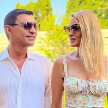 Fotografie-de-familie-senzationala-ei-sunt-cei-9-mostenitori-ai-averii-de-peste-100.000.000-de-euro-a-lui-Cristi-Borcea.-I-a-strans-cu-Valentina-Pelinel-pe-toti-la-masa.jpg ei sunt cei 9 moştenitori ai averii de peste 100.000.000 de euro a lui Cristi Borcea