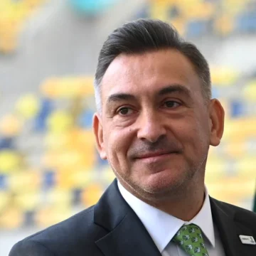 Ilie-Dumitrescu-verdict-in-cazul-golului-anulat-cu-VAR-pentru-faultul-lui-Florin-Tanase.-A-tras-concluzia-in-cea-mai-controversata-faza-a-meciului-Hermannstadt-FCSB-„Mi-se-pare-ciudat.webp.webp Ilie Dumitrescu, verdict în cazul golului anulat cu VAR, pentru faultul lui Florin Tănase. A tras concluzia în cea mai controversată fază a meciului Hermannstadt