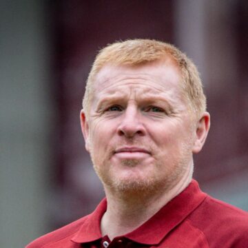 L-a-pus-la-punct-pe-Neil-Lennon-dupa-ce-britanicul-l-a-atacat-pe-Marius-Sumudica-„Esti-in-Romania.-O-sa-mai-vezi-multe.jpg L-a pus la punct pe Neil Lennon, după ce britanicul l-a atacat pe Marius Șumudică! „Ești în România. O să mai vezi multe”