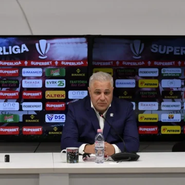 Marius-Sumudica-si-a-angajat-fiul-la-Rapid-Bucuresti.-Ce-functie-va-avea-juniorul-„De-cand-s-a-lasat-de-fotbal-lucreaza-cu-mine.webp.webp „De când s-a lăsat de fotbal lucrează cu mine”
