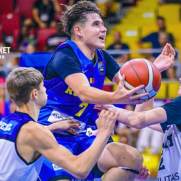 Tricolorii-locul-2-la-Campionatului-European-FIBA-U16-EuroBasket-Division-B-David-Ioan-Rasoga-inclus-in-echipa-turneului-de-la-Skopje.png Tricolorii, locul 2 la Campionatului European