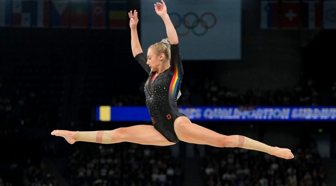 sabri-scaled-e1722950000916.jpg Mihai Covaliu a trecut la proteste vehemente după decizia de la gimnastică şi acuză refuzul şocant al arbitrilor de a prezenta probele deciziei