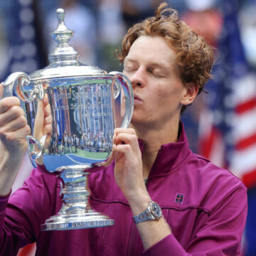 Jannik-Sinner-a-inceput-sa-planga-dupa-ce-a-castigat-US-Open-in-plin-scandal-de-dopaj.jpg Jannik Sinner a început să plângă, după ce a câştigat US Open în plin scandal de dopaj. Cui i-a dedicat triumful