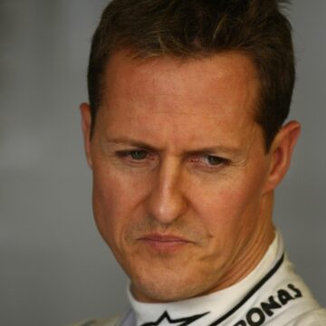 „Doar cu ochii”. S-a aflat singurul mod în care Michael Schumacher mai poate comunica, după 11 ani de la accident, și câți oameni au acest privilegiu