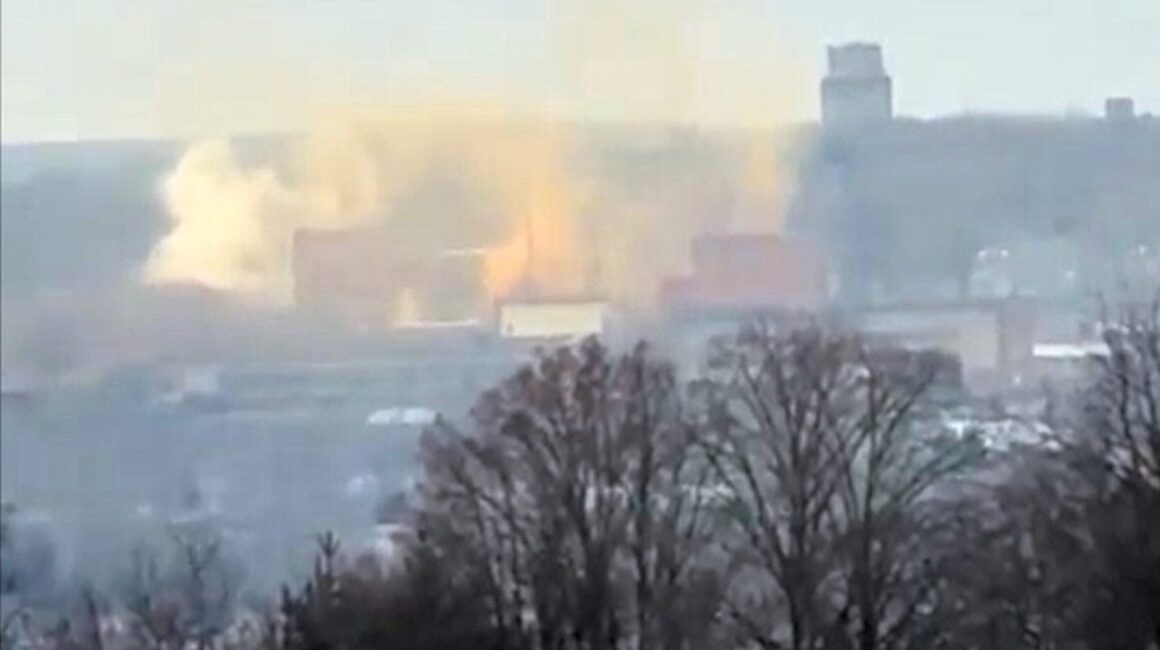 Ucraina A Atacat Uzina Chimică Aleksinsky Din Rusia. Moscova Spune Că A Doborât 50 De Drone Ucrainene