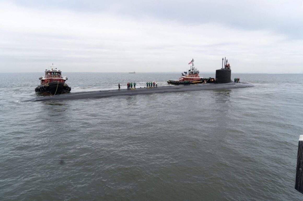 Un Submarin Atomic American Lung De 115 Metri S-a Prins în Plasele Unui Pescar De Halibut Din Norvegia