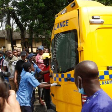 Zeci De Copii Au Murit într-o Busculadă La Un Târg De Crăciun Din Nigeria, După Ce Li S-au Promis Bani și Mâncare