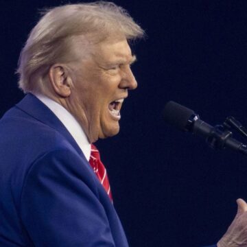 Donald Trump, încă Un Atac La Adresa Autorităților Din California. „Moartea Este Peste Tot. Nu Reușesc Să Stingă Incendiile. Incompetenți!” | VIDEO