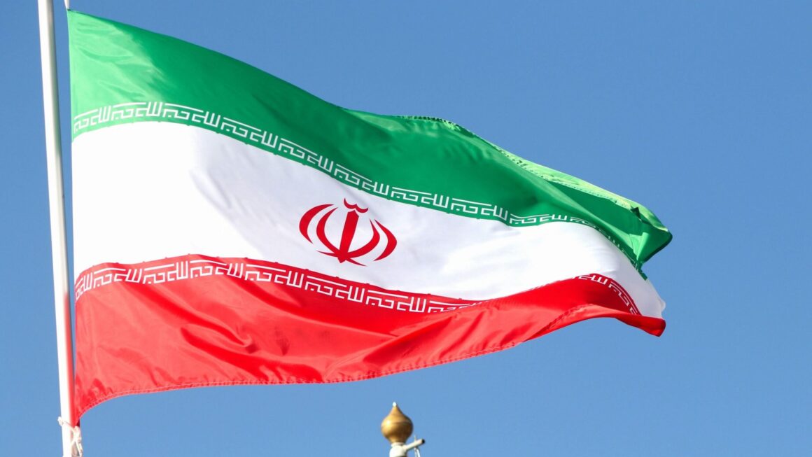 Starul Pop Iranian Tataloo A Fost Condamnat La Moarte Pentru Blasfemie