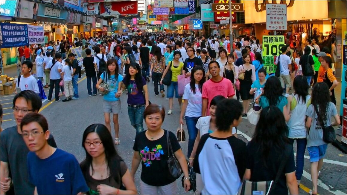 Populația Chinei E în Scădere Pentru Al Treilea An Consecutiv, Femeile Nu Mai Pot Fi Convinse Să Aibă Mai Mulți Copii