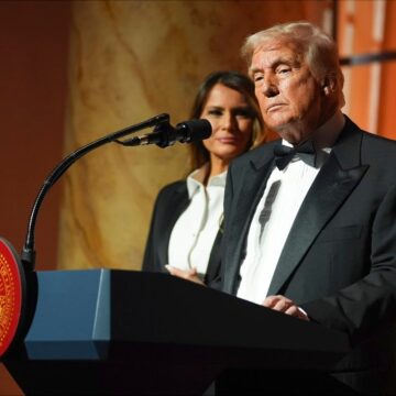 Oamenii Lui Trump Din Fruntea Serviciilor Secrete. Cu Cine O Să împartă Noul Președinte American Puterea La Casa Albă