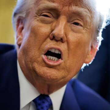 Donald Trump îl distruge pe Volodomir Zelenski. Acuze dure