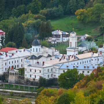 manastirea-bistrita.jpg Mănăstirea Bistrița Din Vâlcea – Curiozități. Unde Se Află și Ce Poți Vizita