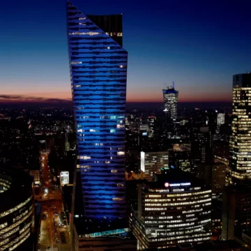 Polonia e tot mai aproape de Japonia la PIB per capita