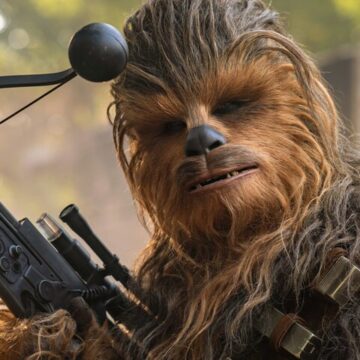 Arma lui Chewbacca, folosită în Star Wars, s-a vândut la licitație