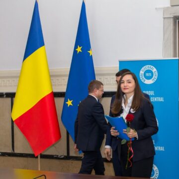 anamaria-gavrila-si-a-depus-candidatura-la-prezidentiale-la-bec-alaturi-de-george-simion-7-e1742215416708.jpg Anamaria Gavrilă intră oficial în cursa pentru Cotroceni. BEC i-a validat candidatura