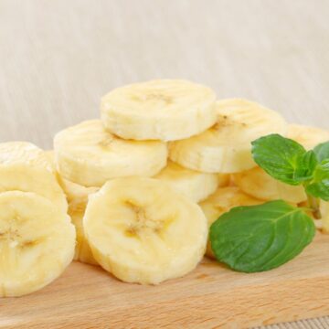 Cercetătorii britanici au creat o banană care nu devine maro