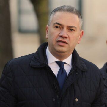 ben-oni-ardelean-a-negat-ca-va-fi-ministru-de-externe-in-locul-lui-emil-hurezeanu-nu-s-a-discutat-in-pnl-si-nu-imi-doresc-asa-ceva.jpg Ben Oni Ardelean a negat că va fi ministru de Externe în locul lui Emil Hurezeanu: „Nu s-a discutat în PNL și nu îmi doresc așa ceva”