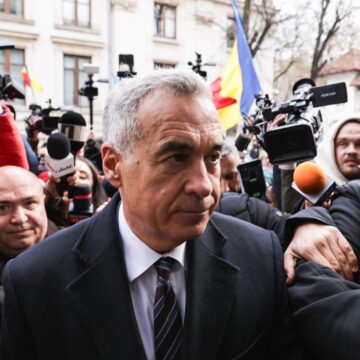 calin-georgescu-a-plecat-de-la-judecatoria-sectorului-1-foto-vlad-chirea-7.jpeg Rusia a comis atacuri hibride asupra României