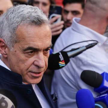 calin-georgescu-depus-candidatura-alegeri-prezidentiale-bec-10-e1741366166530.jpg Călin Georgescu a refuzat să îndemne votanții spre George Simion