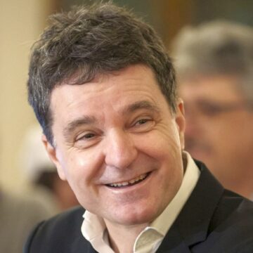 ce-face-nicusor-dan-daca-bolojan-intra-in-cursa-prezidentiala-e1739803270865.jpg Nicușor Dan, favorit la alegerile prezidențiale pe Polymarket
